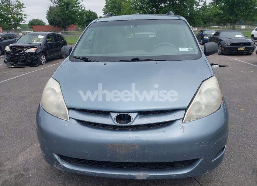 Photo 6 of 2007 Toyota Sienna LE (VIN 5TDZK23C27S084185)