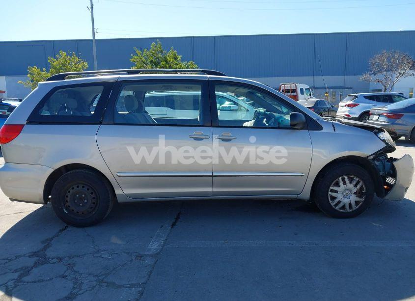 Photo 14 of 2007 Toyota Sienna CE (VIN 5TDZK23C27S095736)