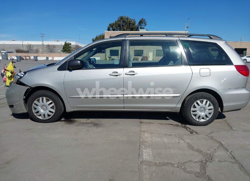Photo 15 of 2007 Toyota Sienna CE (VIN 5TDZK23C27S095736)