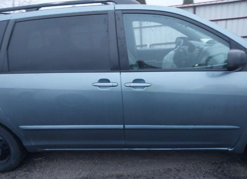 Photo 14 of 2008 Toyota Sienna LE (VIN 5TDZK23C28S117719)