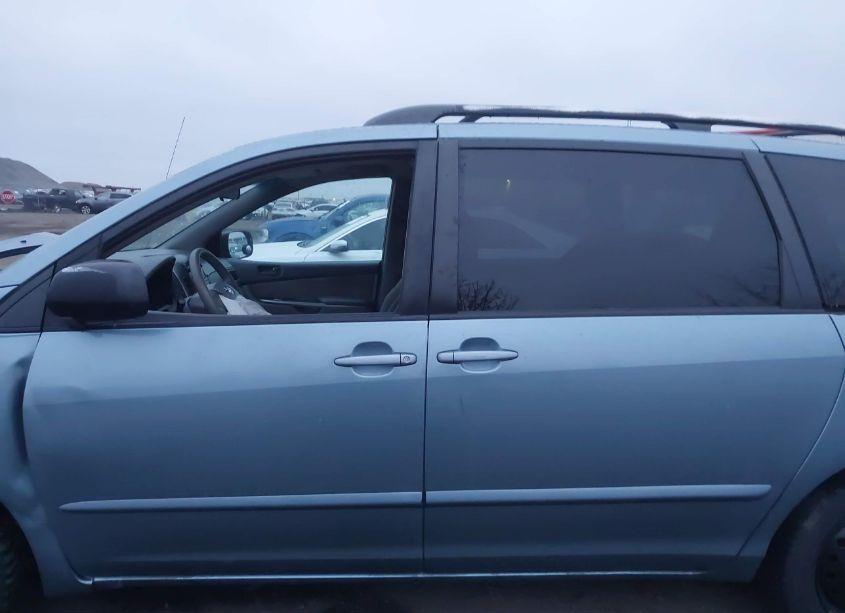 Photo 15 of 2008 Toyota Sienna LE (VIN 5TDZK23C28S117719)