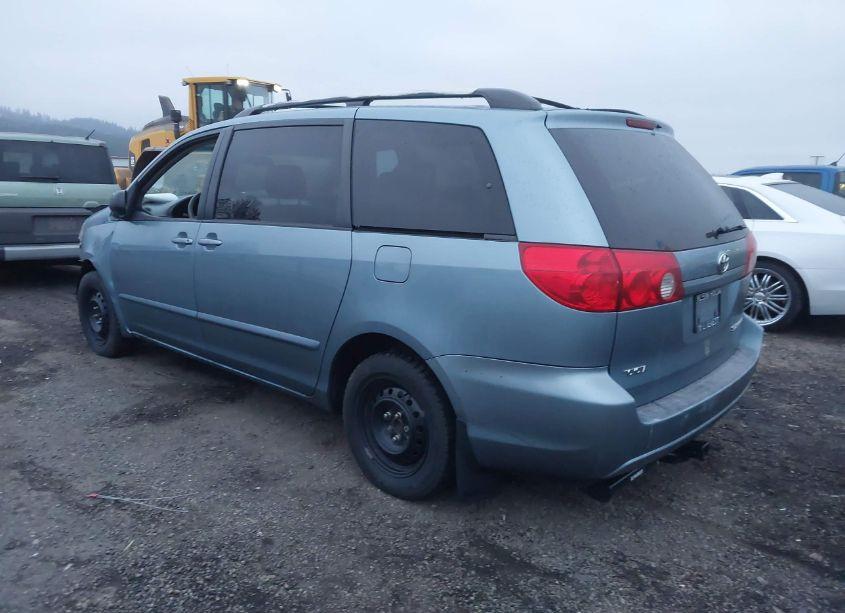 Photo 3 of 2008 Toyota Sienna LE (VIN 5TDZK23C28S117719)