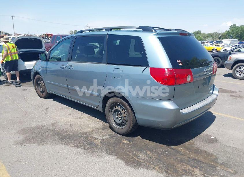 Photo 3 of 2008 Toyota Sienna LE (VIN 5TDZK23C28S122273)