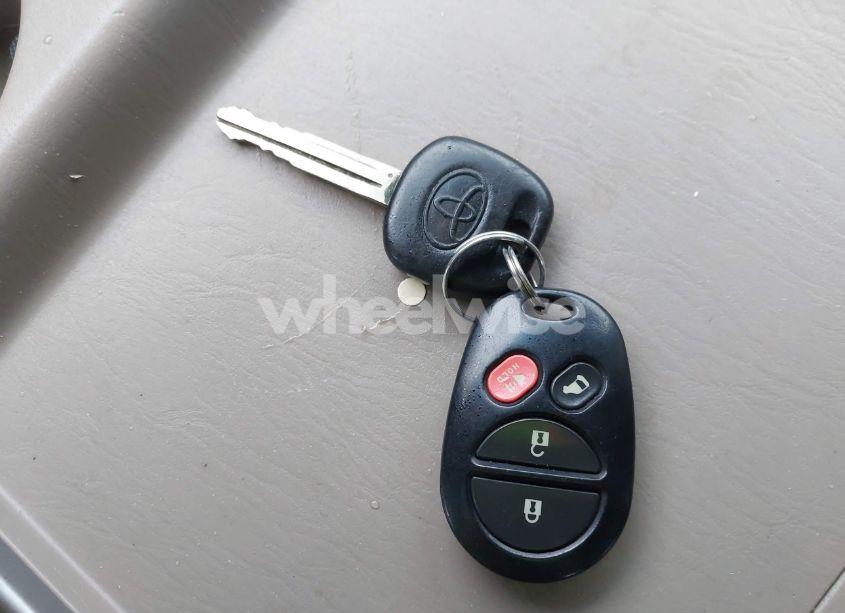 Photo 11 of 2008 Toyota Sienna LE (VIN 5TDZK23C28S138117)