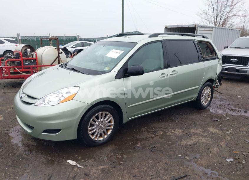 Photo 2 of 2008 Toyota Sienna LE (VIN 5TDZK23C28S138117)