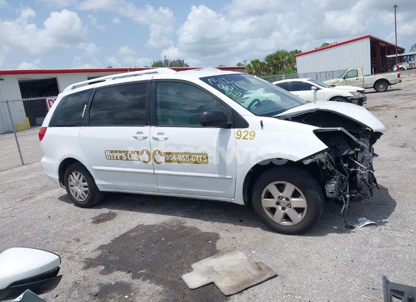 Photo 14 of 2008 Toyota Sienna LE (VIN 5TDZK23C28S139011)