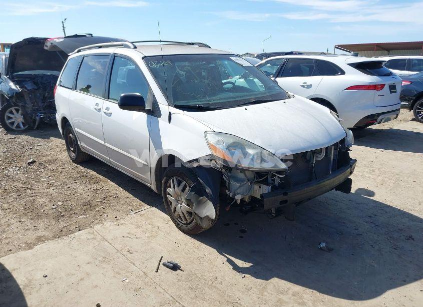 2008 Toyota Sienna LE (VIN 5TDZK23C28S145245) main photo
