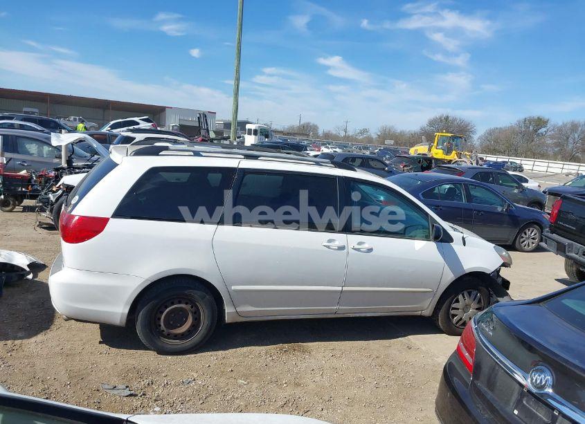 Photo 14 of 2008 Toyota Sienna LE (VIN 5TDZK23C28S145245)