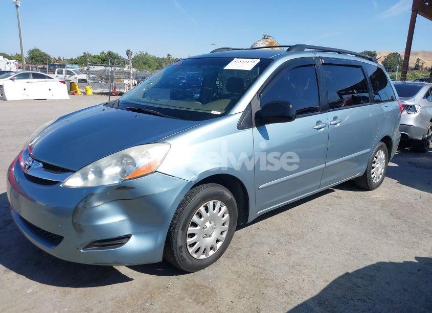 Photo 2 of 2008 Toyota Sienna CE/LE (VIN 5TDZK23C28S152857)