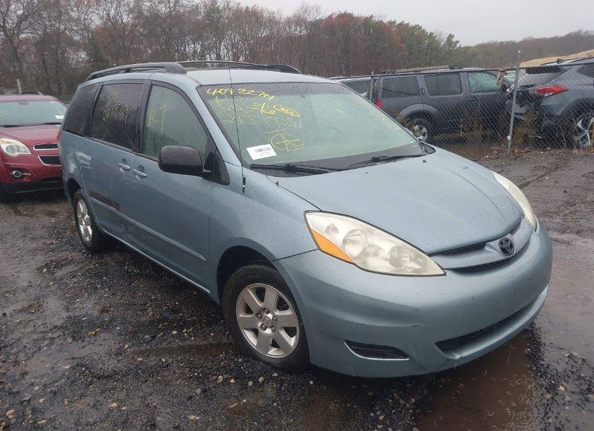 2008 Toyota Sienna LE (VIN 5TDZK23C28S156603) main photo
