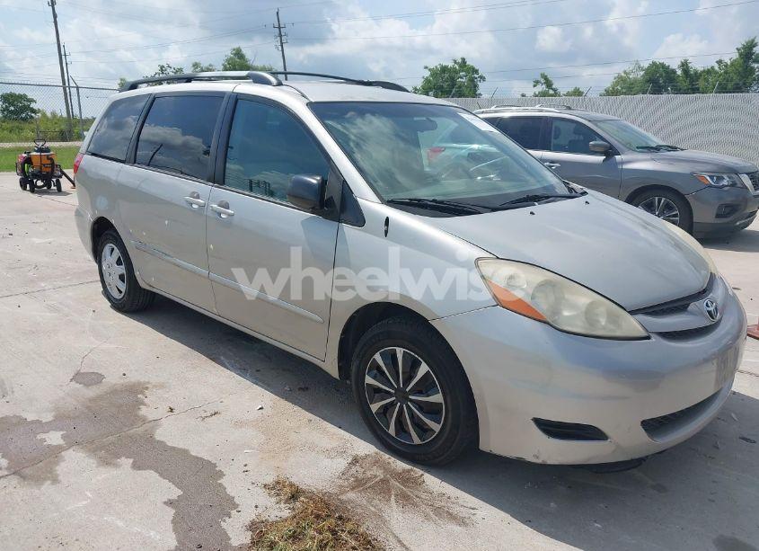 2008 Toyota Sienna LE (VIN 5TDZK23C28S162143) main photo