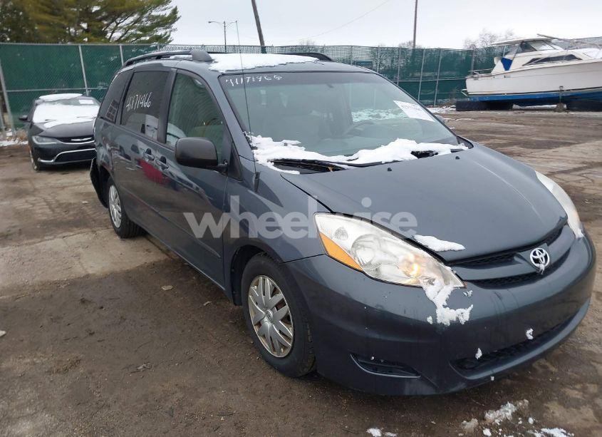 2008 Toyota Sienna LE (VIN 5TDZK23C28S185857) main photo