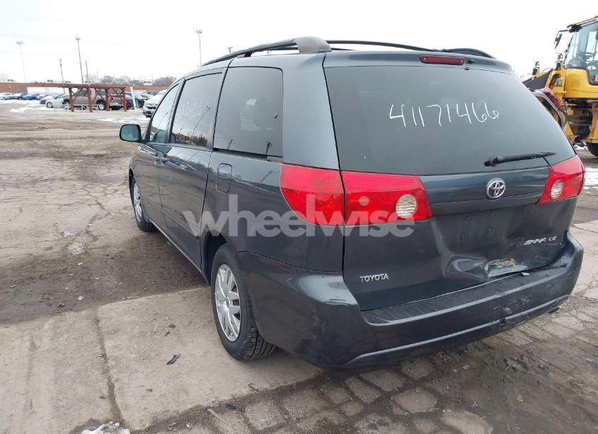 Photo 3 of 2008 Toyota Sienna LE (VIN 5TDZK23C28S185857)