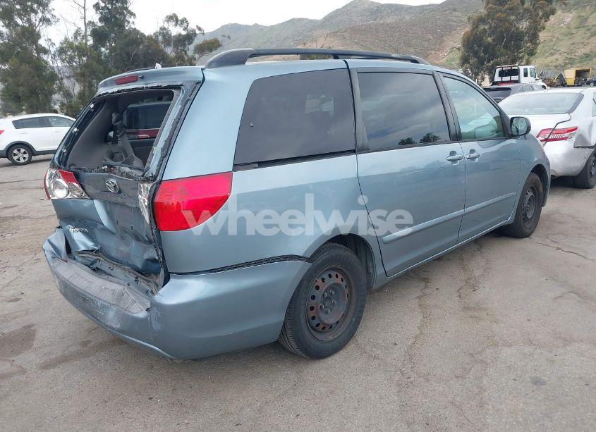 Photo 4 of 2008 Toyota Sienna LE (VIN 5TDZK23C28S188113)