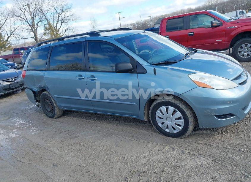 Photo 13 of 2009 Toyota Sienna CE (VIN 5TDZK23C29S229762)