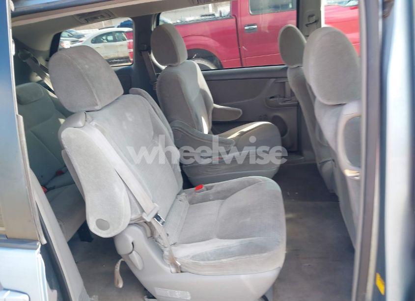 Photo 8 of 2009 Toyota Sienna CE (VIN 5TDZK23C29S229762)