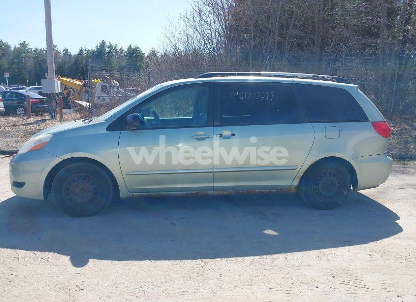 Photo 12 of 2009 Toyota Sienna LE (VIN 5TDZK23C29S233245)