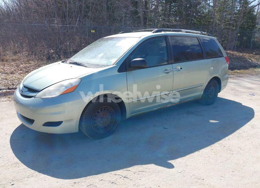 Photo 2 of 2009 Toyota Sienna LE (VIN 5TDZK23C29S233245)