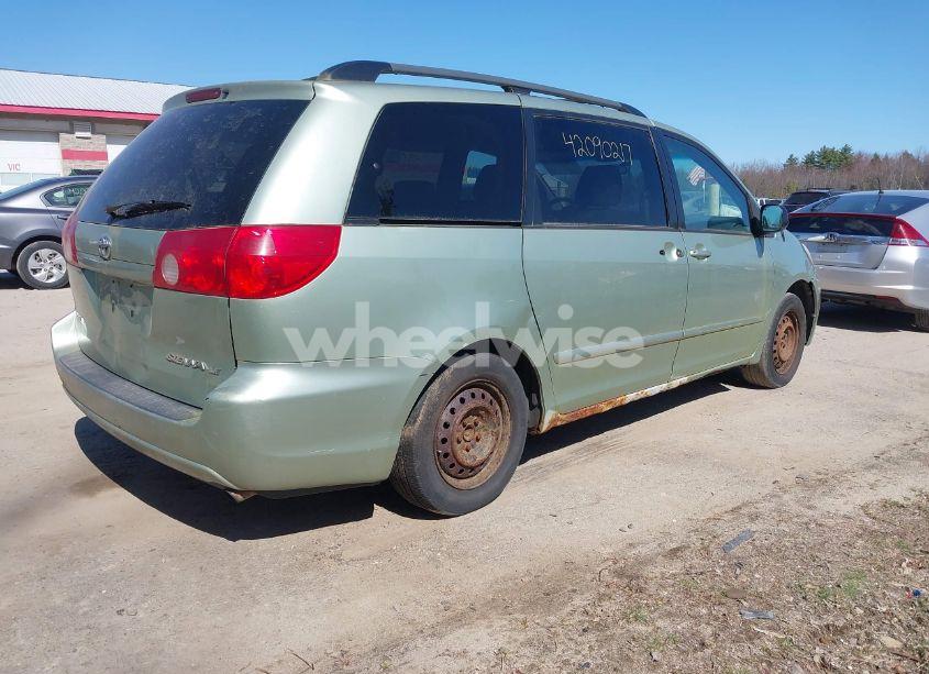 Photo 4 of 2009 Toyota Sienna LE (VIN 5TDZK23C29S233245)