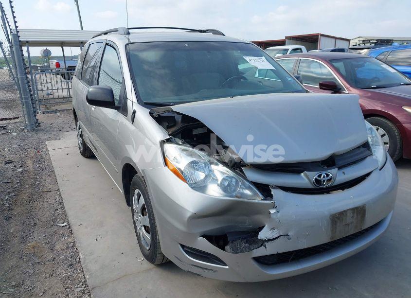 2009 Toyota Sienna LE (VIN 5TDZK23C29S257819) main photo