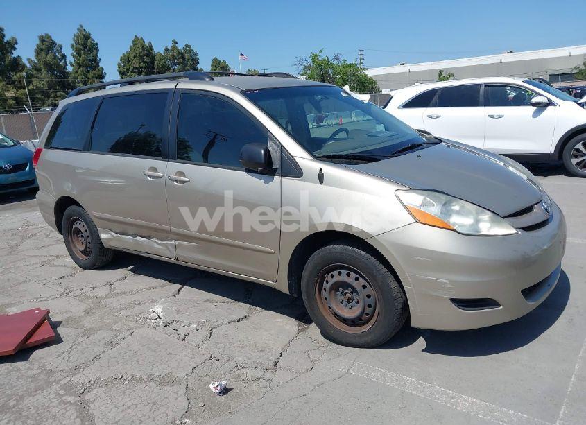 2009 Toyota Sienna CE (VIN 5TDZK23C29S262938) main photo
