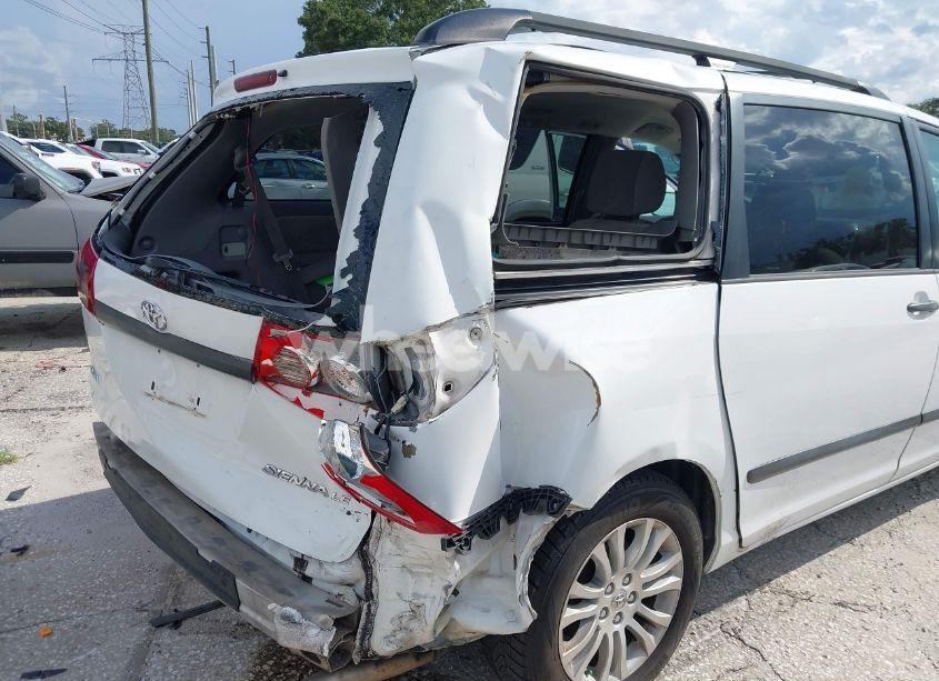 Photo 6 of 2007 Toyota Sienna LE (VIN 5TDZK23C37S032533)