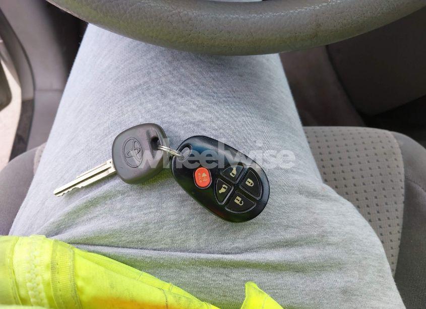 Photo 11 of 2007 Toyota Sienna LE (VIN 5TDZK23C37S042205)