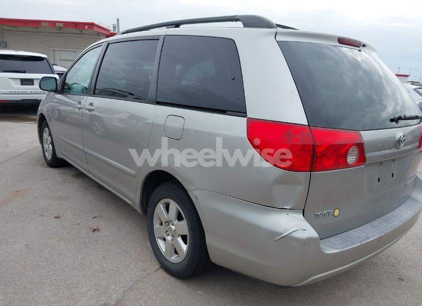 Photo 3 of 2007 Toyota Sienna LE (VIN 5TDZK23C37S042205)