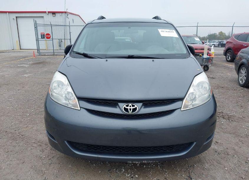 Photo 6 of 2007 Toyota Sienna LE (VIN 5TDZK23C37S052460)