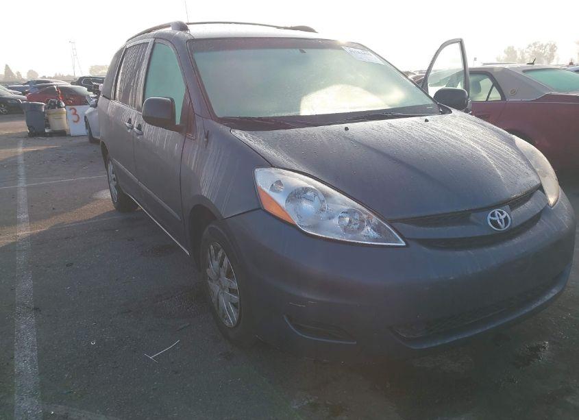 Photo 6 of 2007 Toyota Sienna LE (VIN 5TDZK23C37S056444)