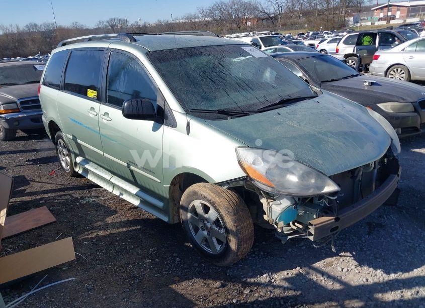 2008 Toyota Sienna LE (VIN 5TDZK23C38S111363) main photo