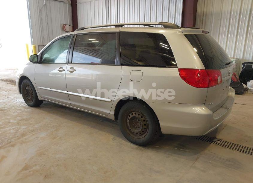 Photo 3 of 2008 Toyota Sienna LE (VIN 5TDZK23C38S120029)