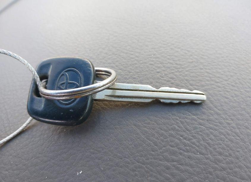 Photo 11 of 2008 Toyota Sienna CE (VIN 5TDZK23C38S127689)