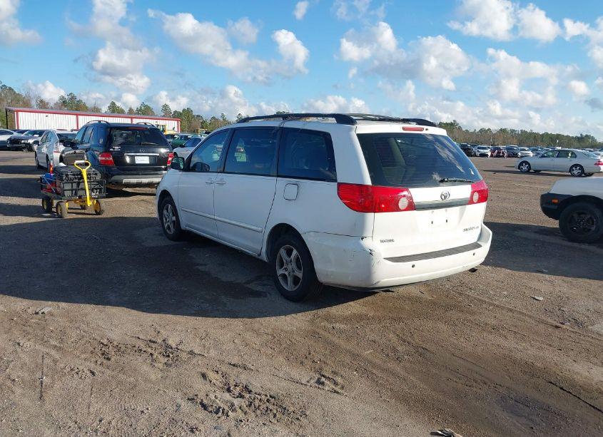 Photo 3 of 2008 Toyota Sienna CE (VIN 5TDZK23C38S127689)