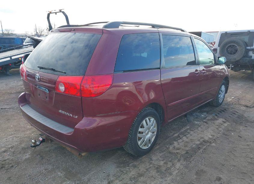 Photo 4 of 2008 Toyota Sienna LE (VIN 5TDZK23C38S134318)