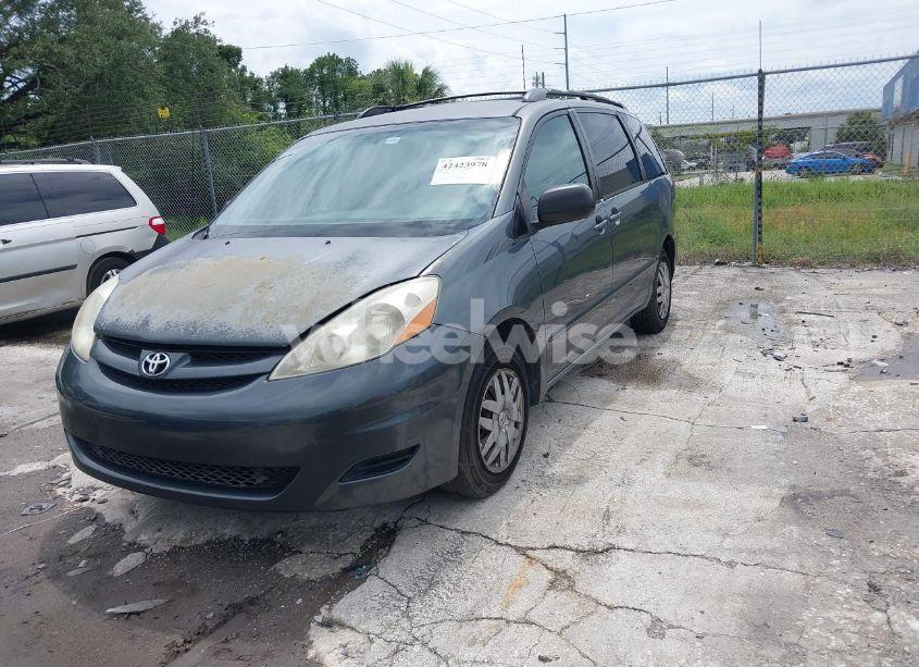 Photo 2 of 2008 Toyota Sienna LE (VIN 5TDZK23C38S151460)