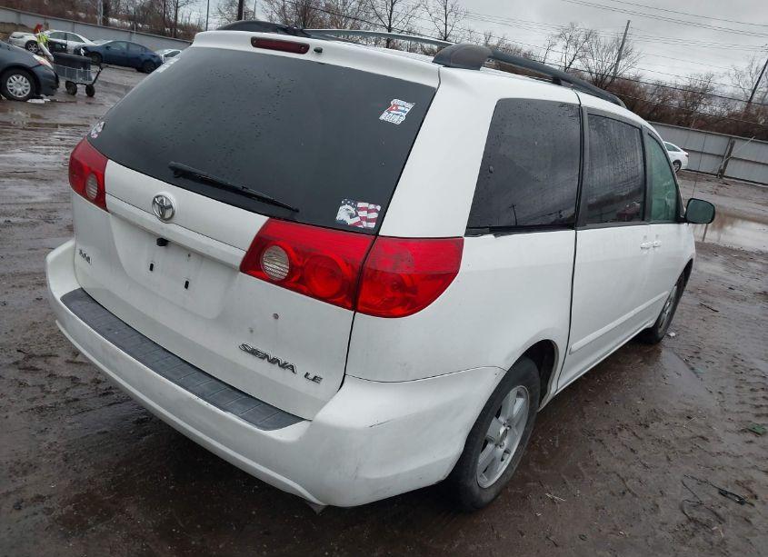 Photo 4 of 2008 Toyota Sienna LE (VIN 5TDZK23C38S169554)