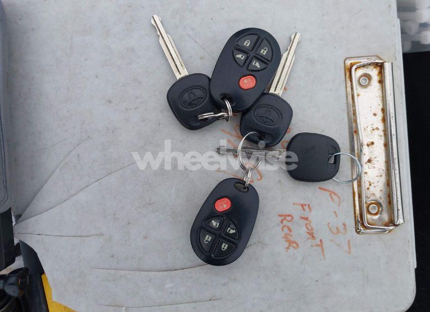 Photo 11 of 2009 Toyota Sienna LE (VIN 5TDZK23C39S228460)