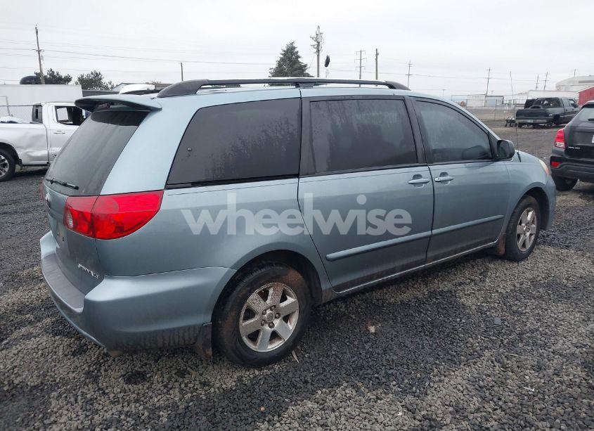Photo 4 of 2009 Toyota Sienna LE (VIN 5TDZK23C39S228460)