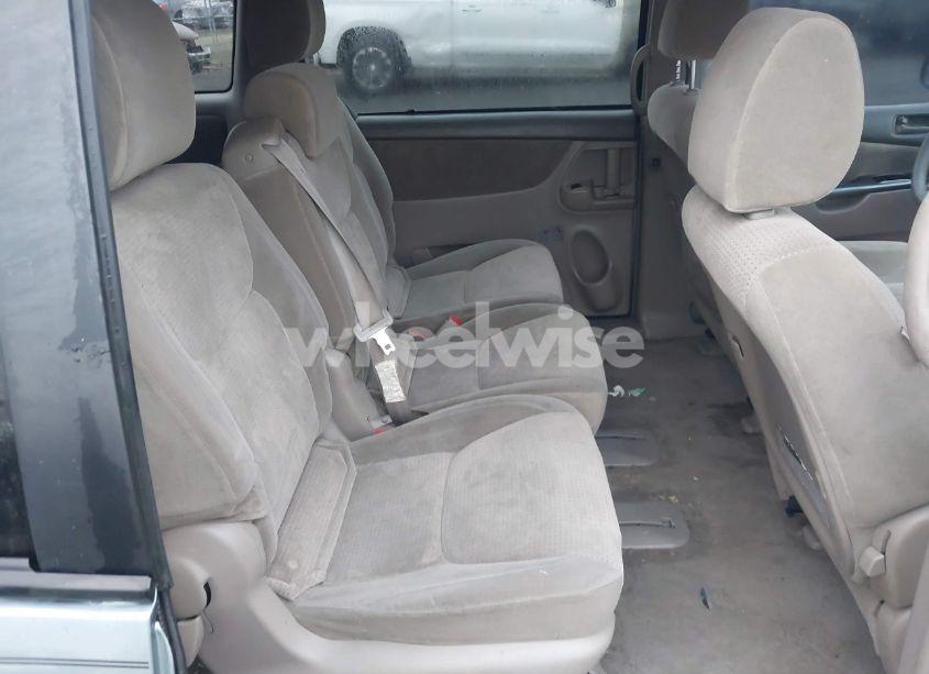 Photo 8 of 2009 Toyota Sienna LE (VIN 5TDZK23C39S228460)