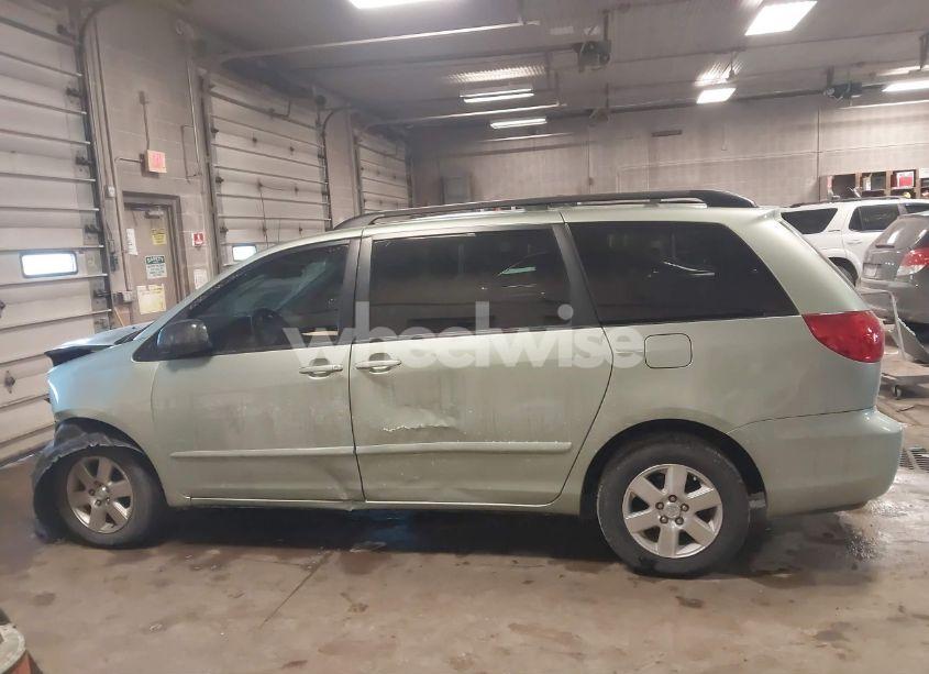 Photo 15 of 2009 Toyota Sienna LE (VIN 5TDZK23C39S233402)