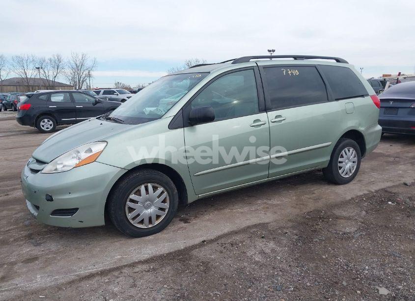 Photo 2 of 2009 Toyota Sienna LE (VIN 5TDZK23C39S244254)