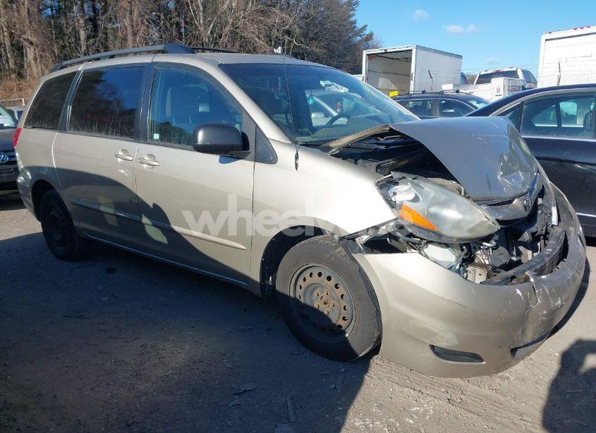 2009 Toyota Sienna LE (VIN 5TDZK23C39S245761) main photo