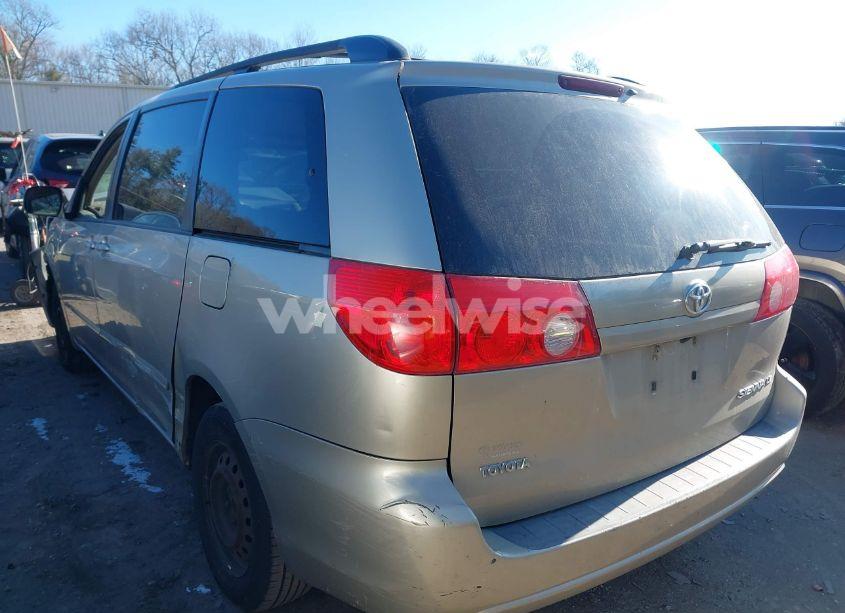 Photo 3 of 2009 Toyota Sienna LE (VIN 5TDZK23C39S245761)