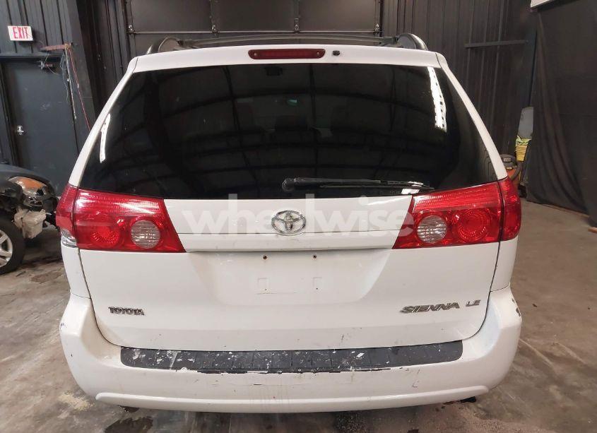 Photo 17 of 2009 Toyota Sienna LE (VIN 5TDZK23C39S251205)