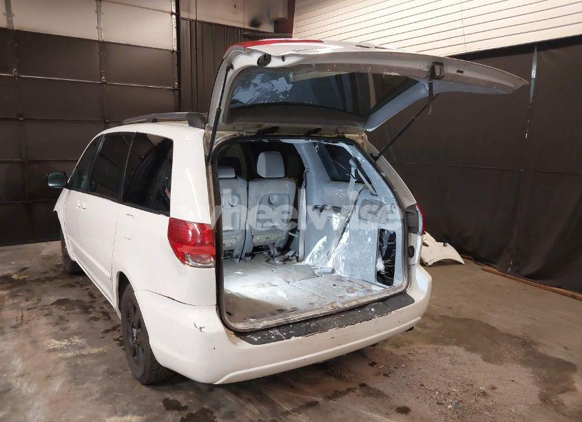 Photo 3 of 2009 Toyota Sienna LE (VIN 5TDZK23C39S251205)