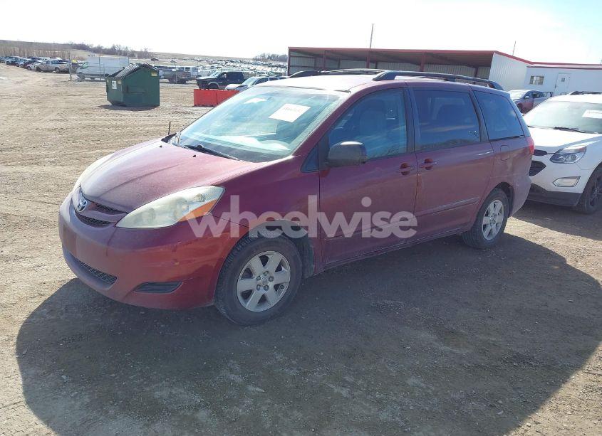 Photo 2 of 2009 Toyota Sienna LE (VIN 5TDZK23C39S259577)