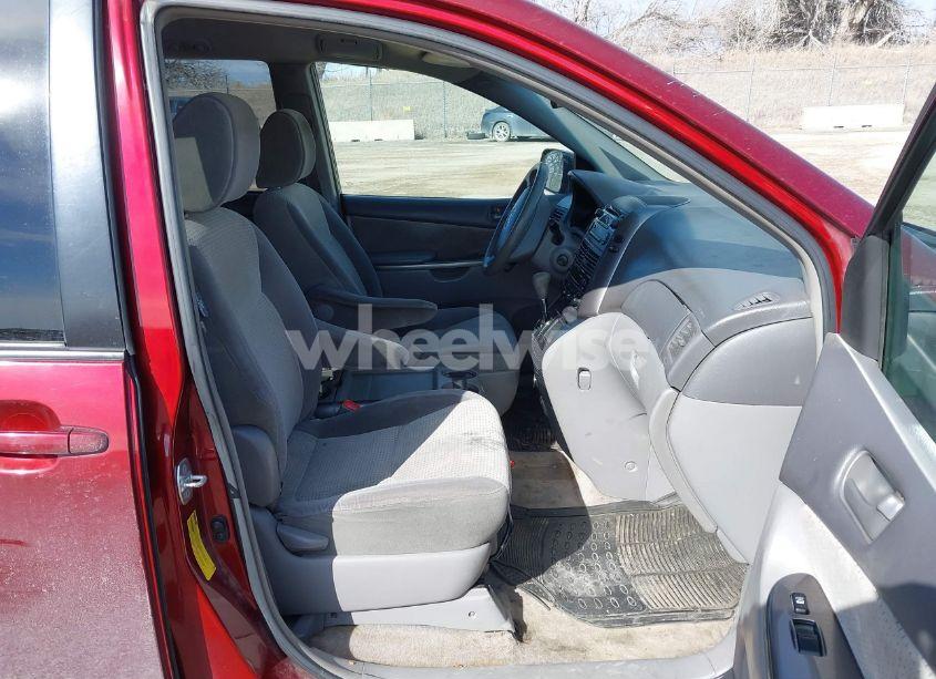 Photo 5 of 2009 Toyota Sienna LE (VIN 5TDZK23C39S259577)