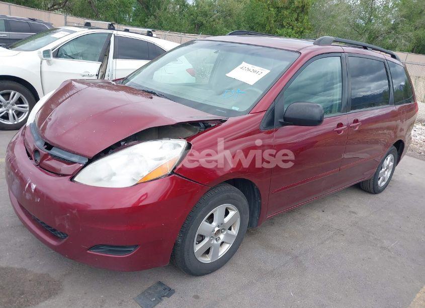 Photo 2 of 2009 Toyota Sienna LE (VIN 5TDZK23C39S262561)