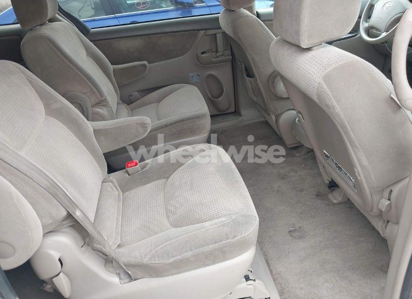 Photo 8 of 2009 Toyota Sienna LE (VIN 5TDZK23C39S262561)